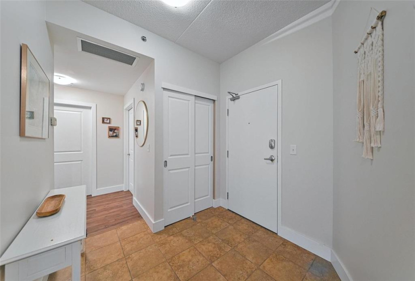 84 Snow, 2 Bedrooms Bedrooms, 7 Rooms Rooms,2 BathroomsBathrooms,Condominium,For Sale,Snow