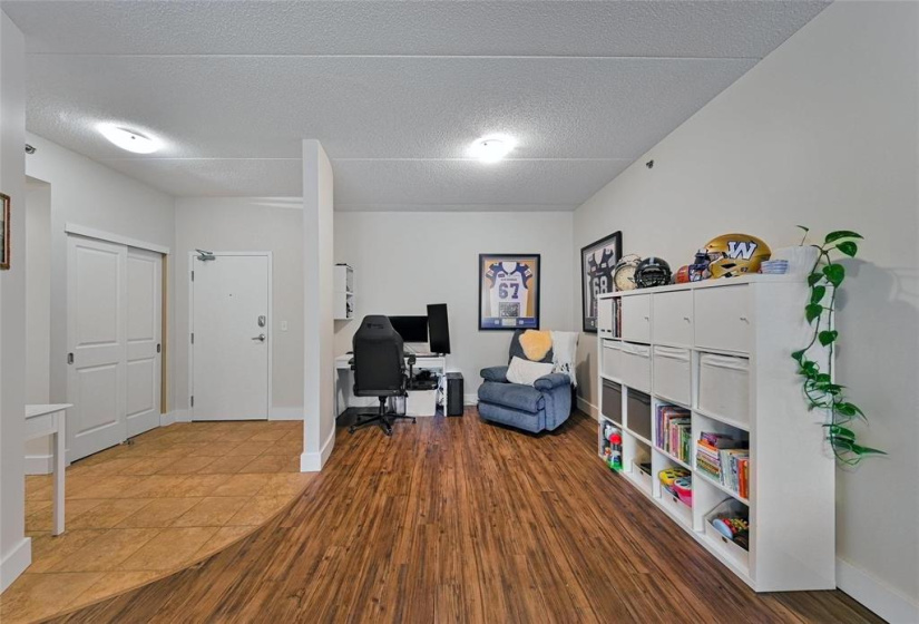 84 Snow, 2 Bedrooms Bedrooms, 7 Rooms Rooms,2 BathroomsBathrooms,Condominium,For Sale,Snow