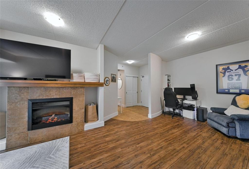 84 Snow, 2 Bedrooms Bedrooms, 7 Rooms Rooms,2 BathroomsBathrooms,Condominium,For Sale,Snow