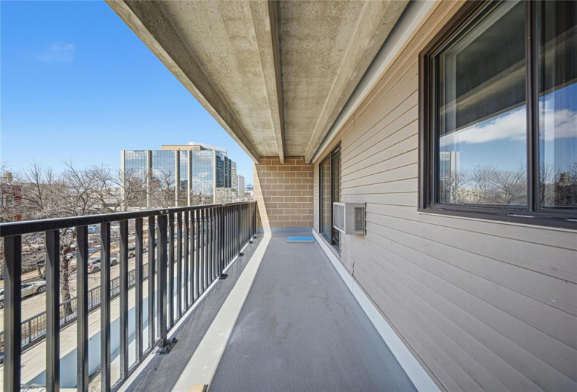 77 Edmonton, 1 Bedroom Bedrooms, 5 Rooms Rooms,1 BathroomBathrooms,Condominium,For Sale,Edmonton