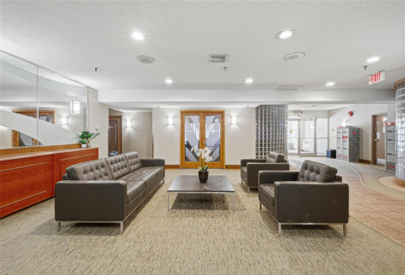 77 Edmonton, 1 Bedroom Bedrooms, 5 Rooms Rooms,1 BathroomBathrooms,Condominium,For Sale,Edmonton