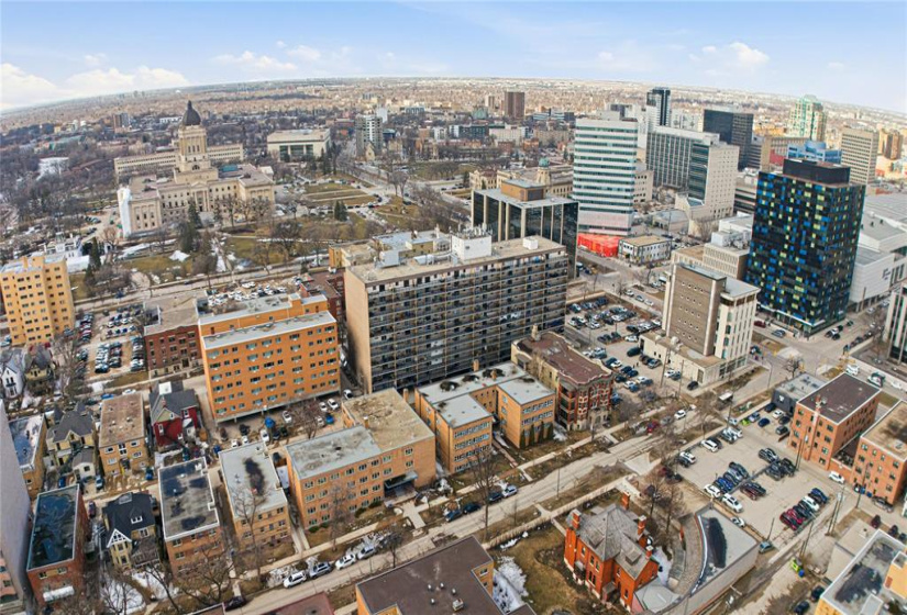 77 Edmonton, 1 Bedroom Bedrooms, 5 Rooms Rooms,1 BathroomBathrooms,Condominium,For Sale,Edmonton