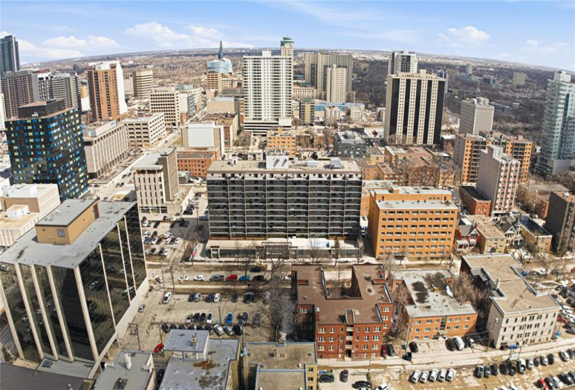 77 Edmonton, 1 Bedroom Bedrooms, 5 Rooms Rooms,1 BathroomBathrooms,Condominium,For Sale,Edmonton