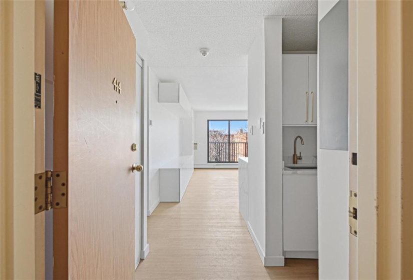 77 Edmonton, 1 Bedroom Bedrooms, 5 Rooms Rooms,1 BathroomBathrooms,Condominium,For Sale,Edmonton