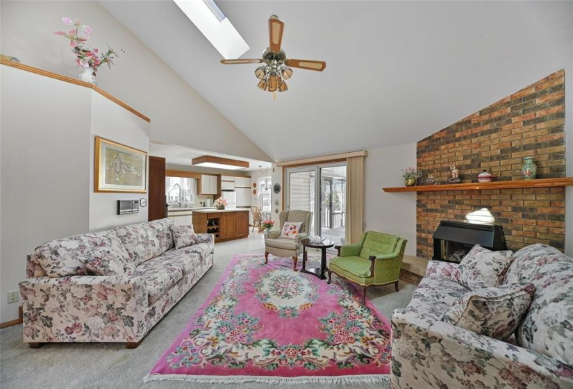 919 Crescent, 3 Bedrooms Bedrooms, 14 Rooms Rooms,3 BathroomsBathrooms,Residential,For Sale,Crescent