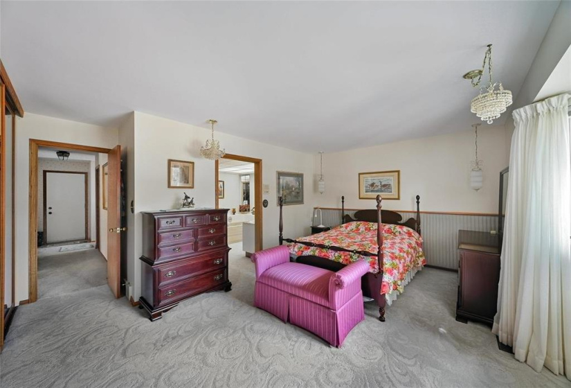 919 Crescent, 3 Bedrooms Bedrooms, 14 Rooms Rooms,3 BathroomsBathrooms,Residential,For Sale,Crescent