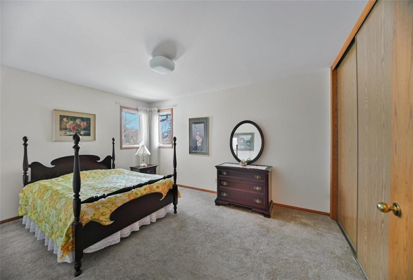 919 Crescent, 3 Bedrooms Bedrooms, 14 Rooms Rooms,3 BathroomsBathrooms,Residential,For Sale,Crescent