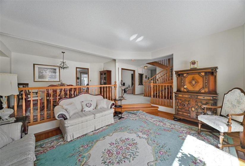 919 Crescent, 3 Bedrooms Bedrooms, 14 Rooms Rooms,3 BathroomsBathrooms,Residential,For Sale,Crescent