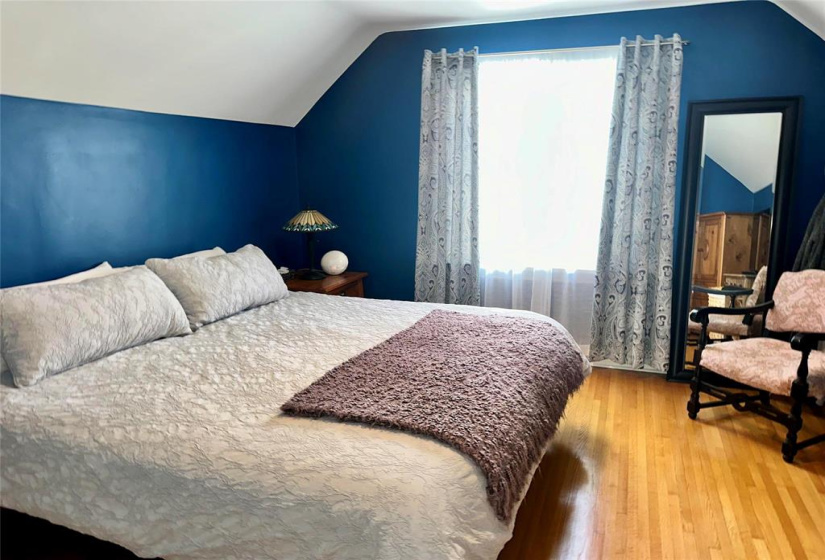 92 Braemar, 3 Bedrooms Bedrooms, 10 Rooms Rooms,1 BathroomBathrooms,Residential,For Sale,Braemar