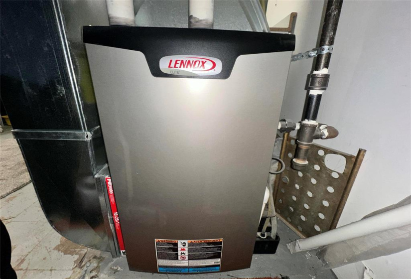 92 Braemar, 3 Bedrooms Bedrooms, 10 Rooms Rooms,1 BathroomBathrooms,Residential,For Sale,Braemar