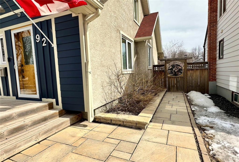 92 Braemar, 3 Bedrooms Bedrooms, 10 Rooms Rooms,1 BathroomBathrooms,Residential,For Sale,Braemar