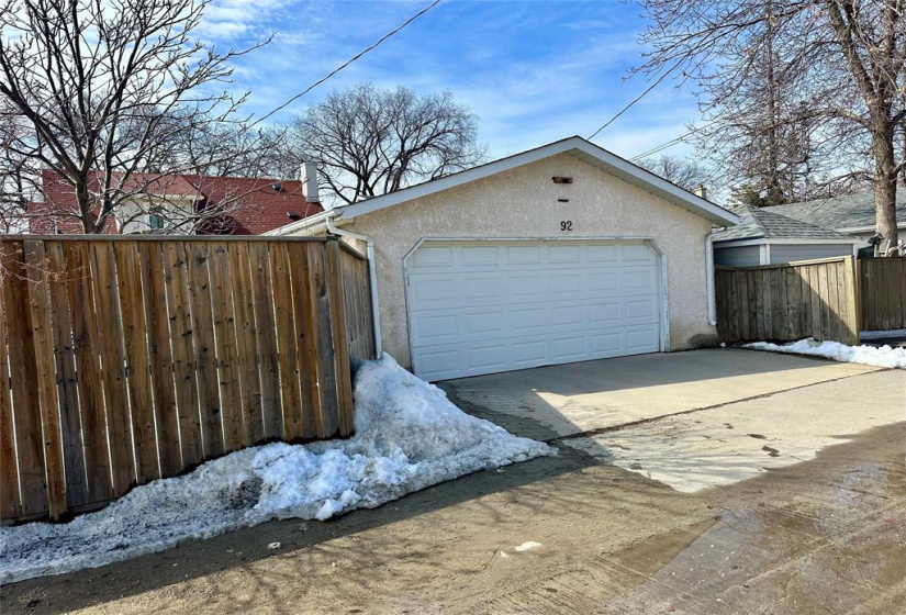 92 Braemar, 3 Bedrooms Bedrooms, 10 Rooms Rooms,1 BathroomBathrooms,Residential,For Sale,Braemar