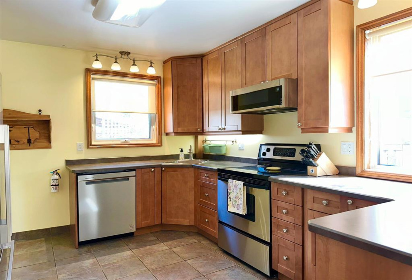 92 Braemar, 3 Bedrooms Bedrooms, 10 Rooms Rooms,1 BathroomBathrooms,Residential,For Sale,Braemar