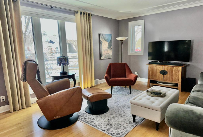 92 Braemar, 3 Bedrooms Bedrooms, 10 Rooms Rooms,1 BathroomBathrooms,Residential,For Sale,Braemar