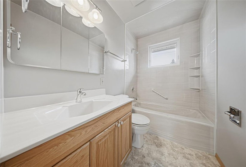 178 Harper, 3 Bedrooms Bedrooms, 11 Rooms Rooms,1 BathroomBathrooms,Residential,For Sale,Harper