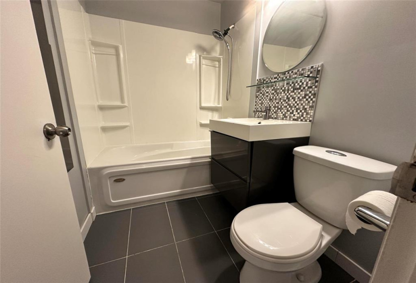 250 Wellington, 1 Bedroom Bedrooms, 5 Rooms Rooms,1 BathroomBathrooms,Condominium,For Sale,Wellington