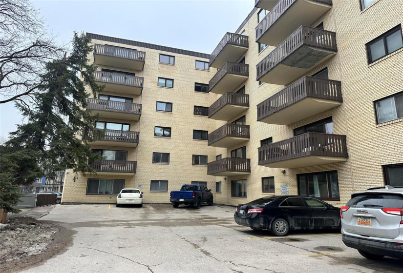 250 Wellington, 1 Bedroom Bedrooms, 5 Rooms Rooms,1 BathroomBathrooms,Condominium,For Sale,Wellington