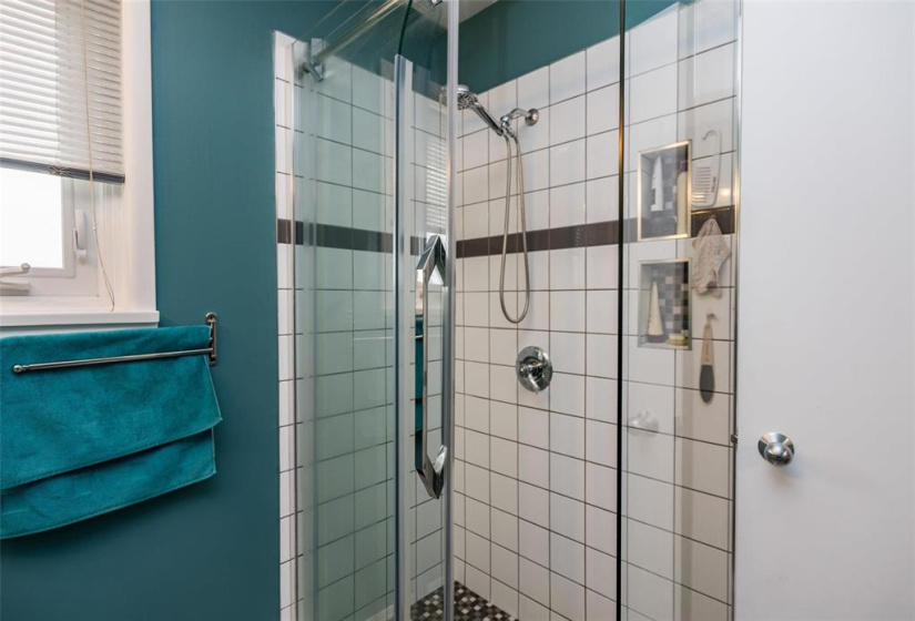 551 Trent, 2 Bedrooms Bedrooms, 9 Rooms Rooms,2 BathroomsBathrooms,Residential,For Sale,Trent