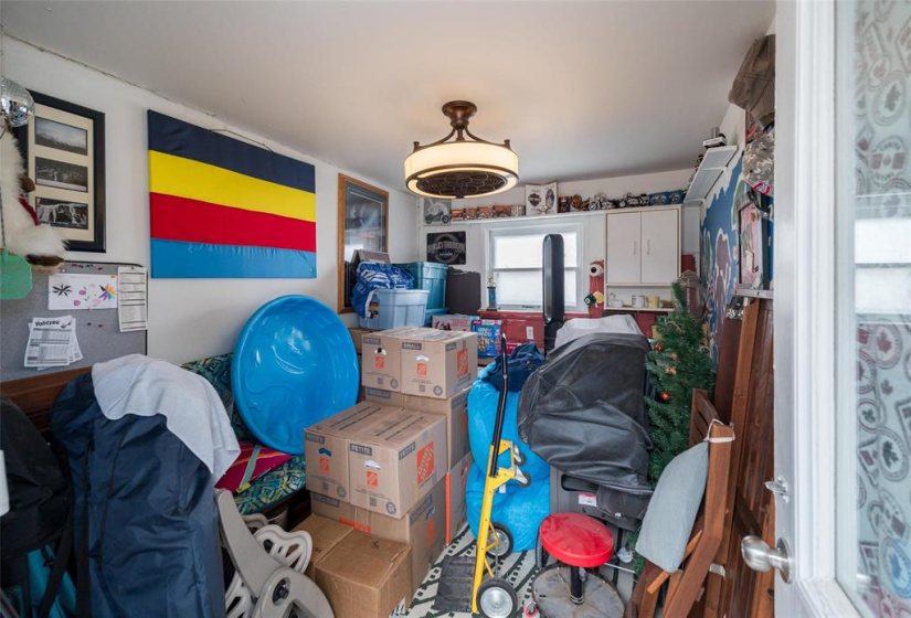 551 Trent, 2 Bedrooms Bedrooms, 9 Rooms Rooms,2 BathroomsBathrooms,Residential,For Sale,Trent