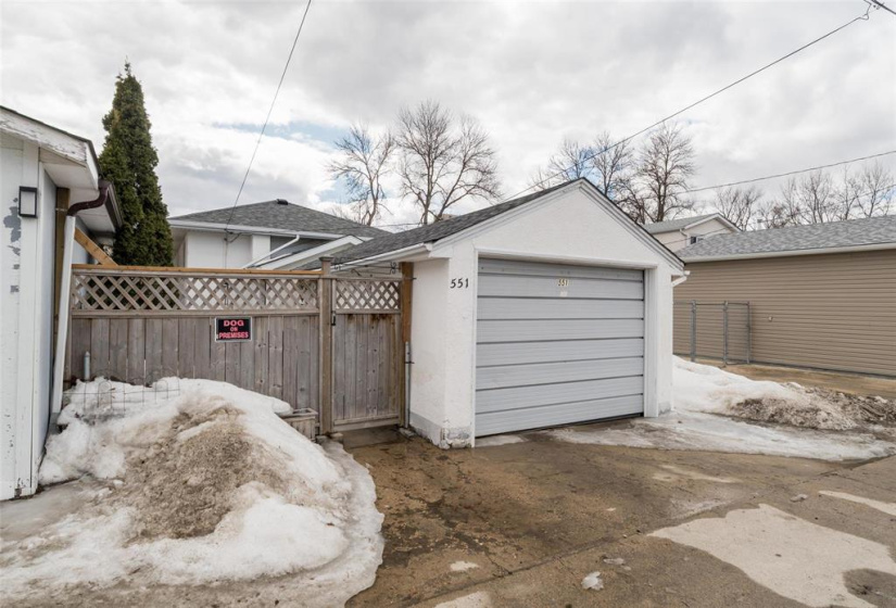 551 Trent, 2 Bedrooms Bedrooms, 9 Rooms Rooms,2 BathroomsBathrooms,Residential,For Sale,Trent