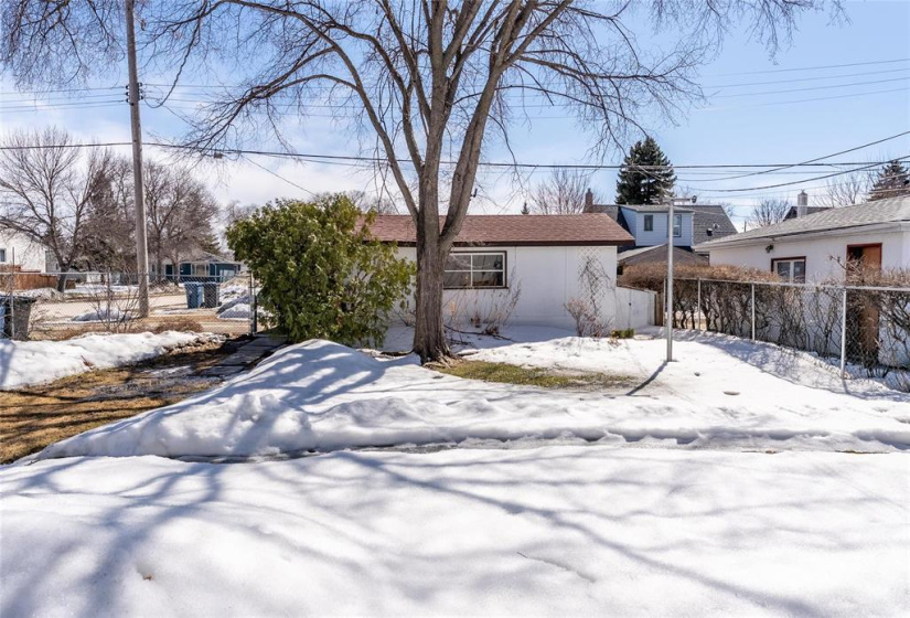 34 Frederick, 3 Bedrooms Bedrooms, 9 Rooms Rooms,1 BathroomBathrooms,Residential,For Sale,Frederick