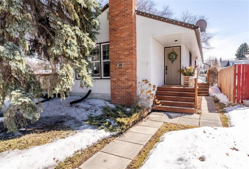 34 Frederick, 3 Bedrooms Bedrooms, 9 Rooms Rooms,1 BathroomBathrooms,Residential,For Sale,Frederick