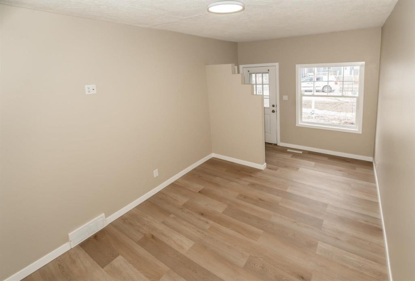 468 Brandon, 2 Bedrooms Bedrooms, 6 Rooms Rooms,1 BathroomBathrooms,Residential,For Sale,Brandon