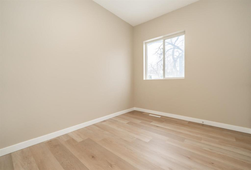 468 Brandon, 2 Bedrooms Bedrooms, 6 Rooms Rooms,1 BathroomBathrooms,Residential,For Sale,Brandon