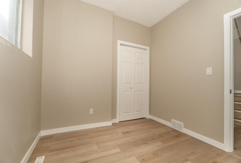 468 Brandon, 2 Bedrooms Bedrooms, 6 Rooms Rooms,1 BathroomBathrooms,Residential,For Sale,Brandon