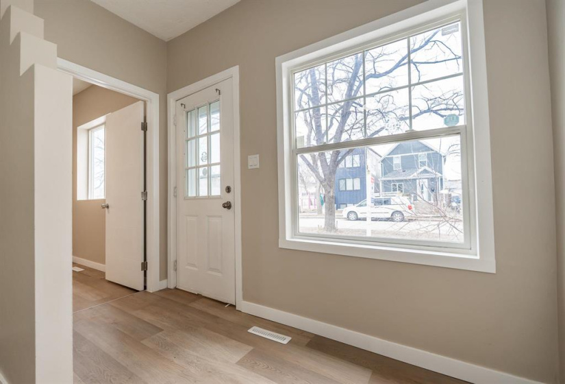 468 Brandon, 2 Bedrooms Bedrooms, 6 Rooms Rooms,1 BathroomBathrooms,Residential,For Sale,Brandon