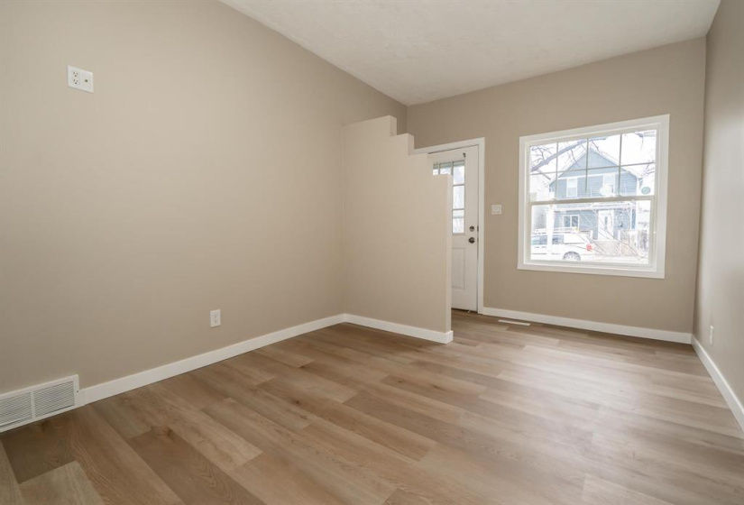 468 Brandon, 2 Bedrooms Bedrooms, 6 Rooms Rooms,1 BathroomBathrooms,Residential,For Sale,Brandon