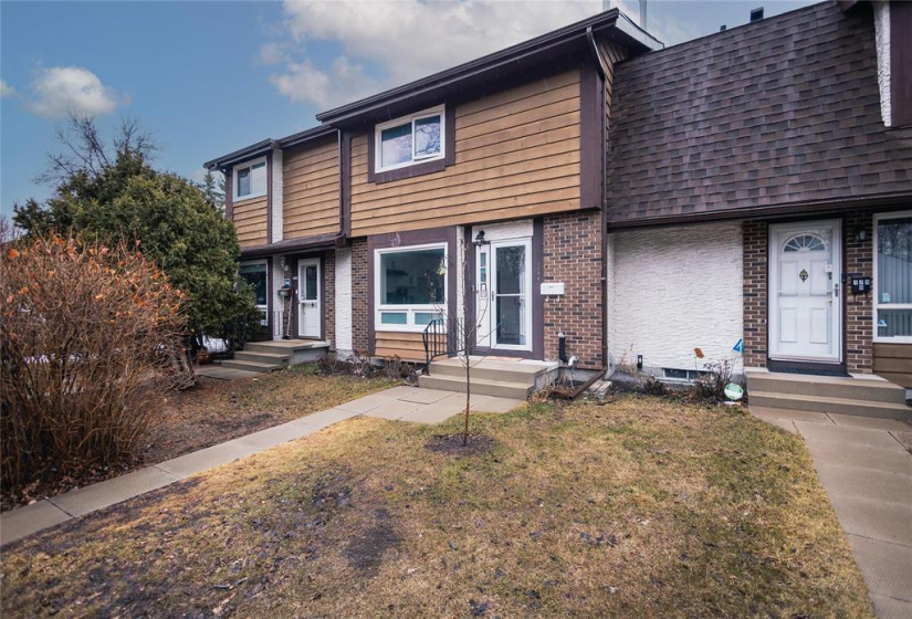 179 Beliveau, 3 Bedrooms Bedrooms, 11 Rooms Rooms,1 BathroomBathrooms,Condominium,For Sale,Beliveau