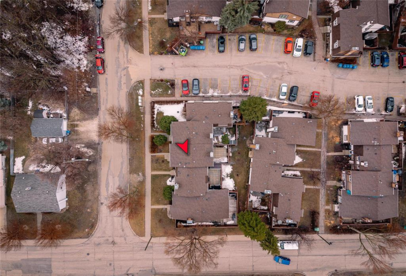 179 Beliveau, 3 Bedrooms Bedrooms, 11 Rooms Rooms,1 BathroomBathrooms,Condominium,For Sale,Beliveau