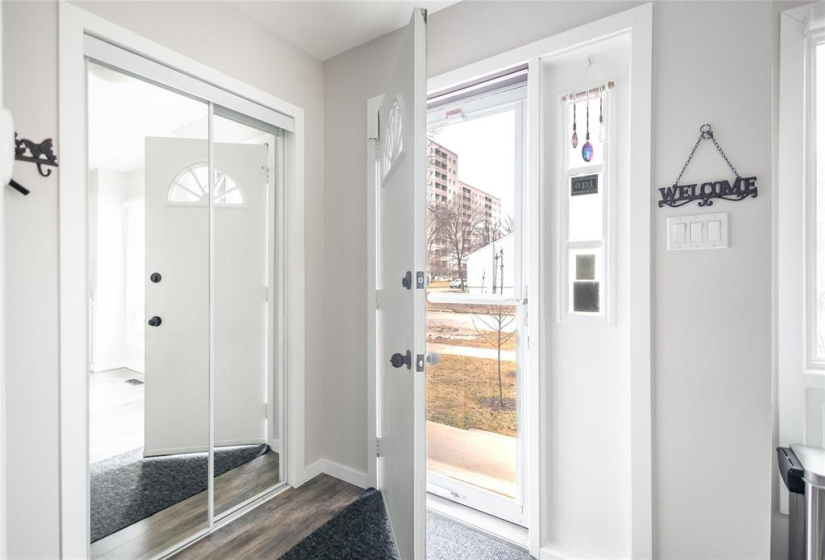 179 Beliveau, 3 Bedrooms Bedrooms, 11 Rooms Rooms,1 BathroomBathrooms,Condominium,For Sale,Beliveau