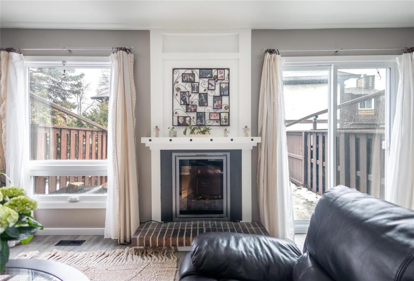 179 Beliveau, 3 Bedrooms Bedrooms, 11 Rooms Rooms,1 BathroomBathrooms,Condominium,For Sale,Beliveau