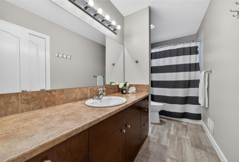 84 Wordsworth, 3 Bedrooms Bedrooms, 11 Rooms Rooms,1 BathroomBathrooms,Residential,For Sale,Wordsworth