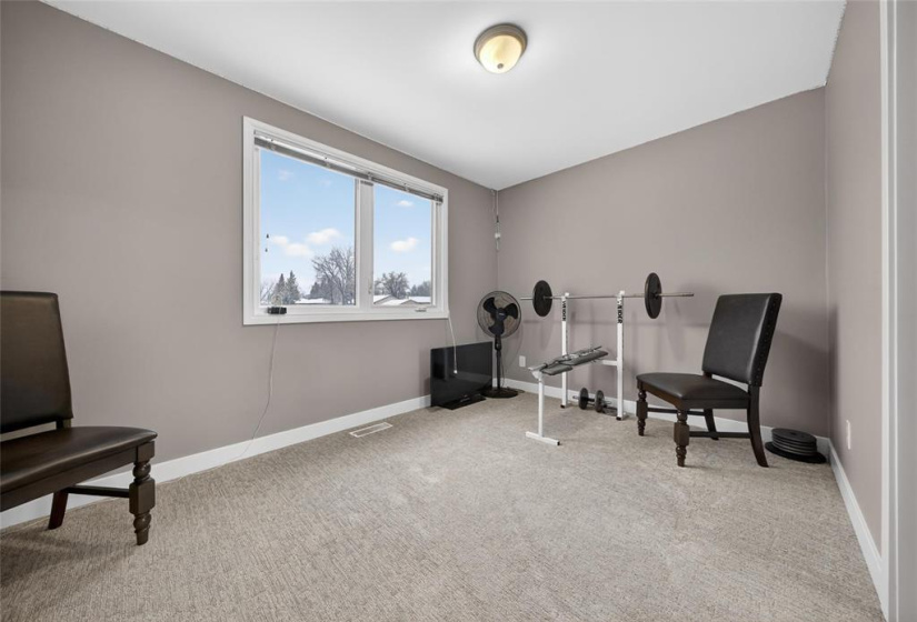 84 Wordsworth, 3 Bedrooms Bedrooms, 11 Rooms Rooms,1 BathroomBathrooms,Residential,For Sale,Wordsworth