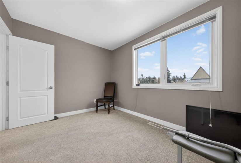 84 Wordsworth, 3 Bedrooms Bedrooms, 11 Rooms Rooms,1 BathroomBathrooms,Residential,For Sale,Wordsworth