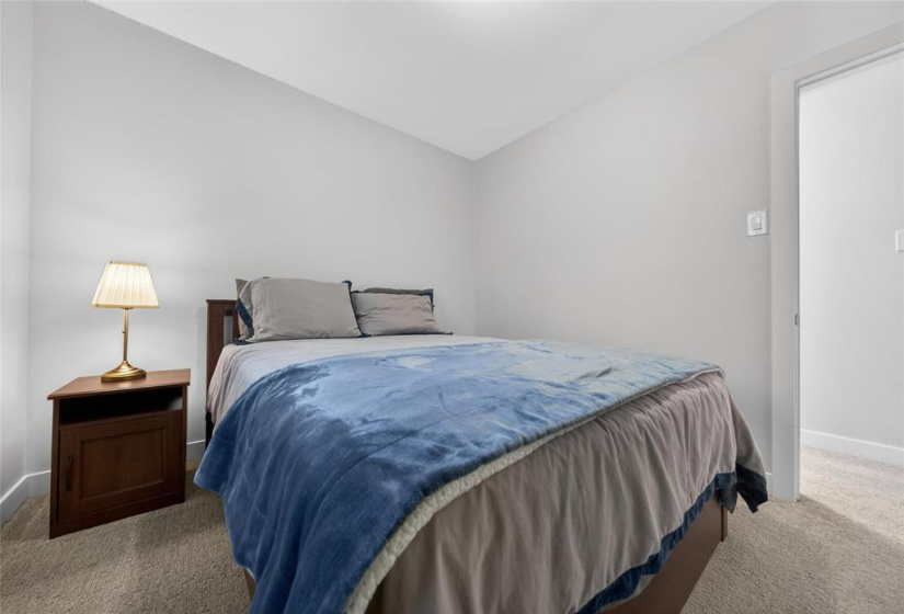 84 Wordsworth, 3 Bedrooms Bedrooms, 11 Rooms Rooms,1 BathroomBathrooms,Residential,For Sale,Wordsworth