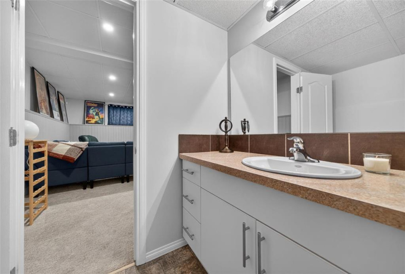 84 Wordsworth, 3 Bedrooms Bedrooms, 11 Rooms Rooms,1 BathroomBathrooms,Residential,For Sale,Wordsworth