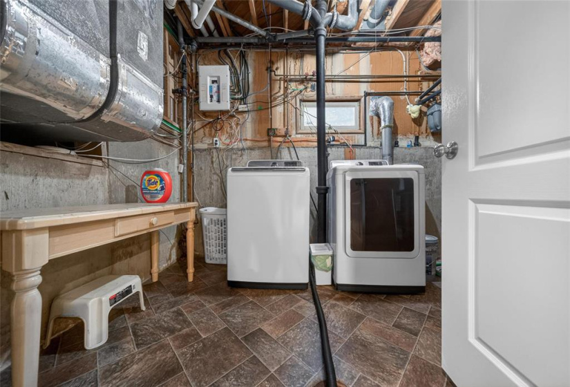 84 Wordsworth, 3 Bedrooms Bedrooms, 11 Rooms Rooms,1 BathroomBathrooms,Residential,For Sale,Wordsworth