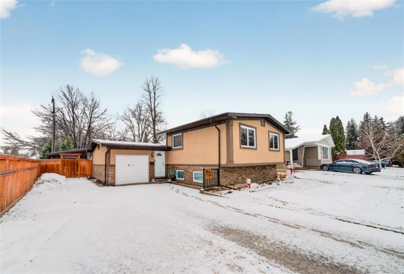 84 Wordsworth, 3 Bedrooms Bedrooms, 11 Rooms Rooms,1 BathroomBathrooms,Residential,For Sale,Wordsworth