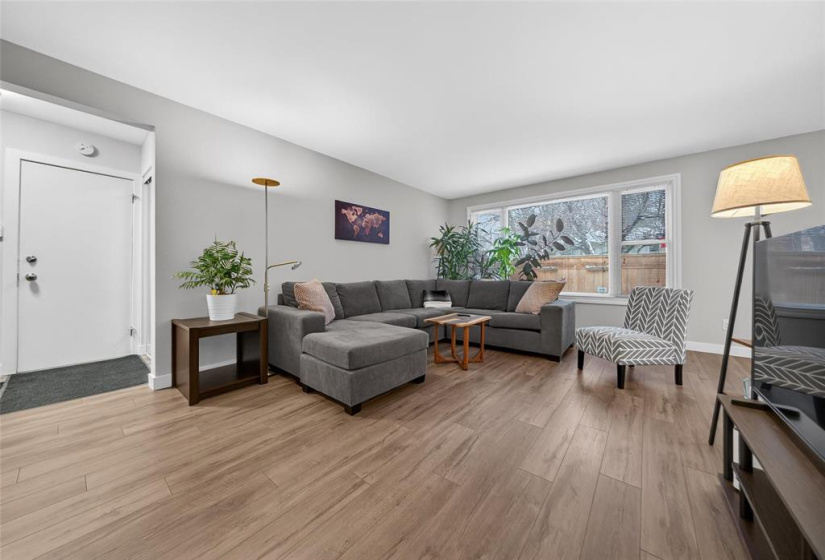 84 Wordsworth, 3 Bedrooms Bedrooms, 11 Rooms Rooms,1 BathroomBathrooms,Residential,For Sale,Wordsworth