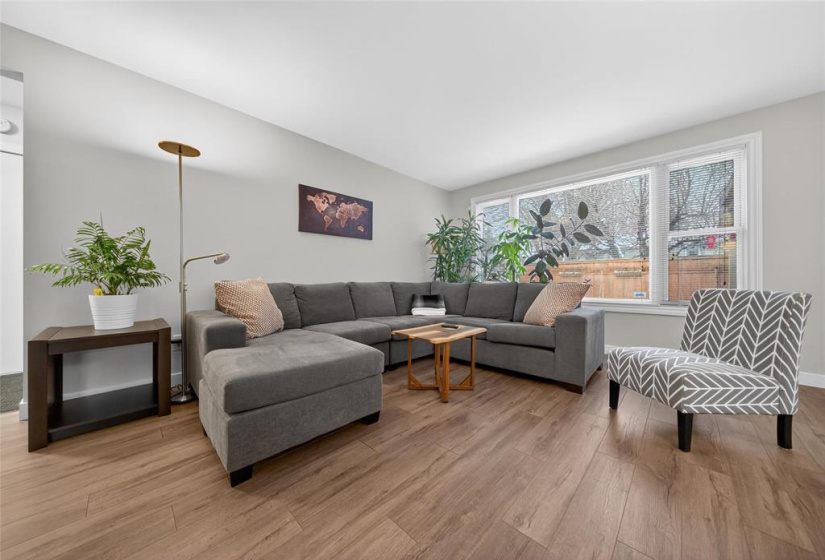 84 Wordsworth, 3 Bedrooms Bedrooms, 11 Rooms Rooms,1 BathroomBathrooms,Residential,For Sale,Wordsworth