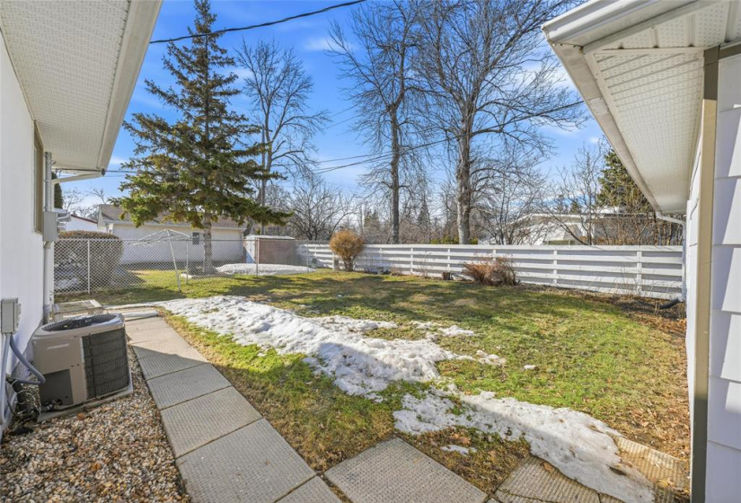 15 Thackeray, 3 Bedrooms Bedrooms, 9 Rooms Rooms,2 BathroomsBathrooms,Residential,For Sale,Thackeray