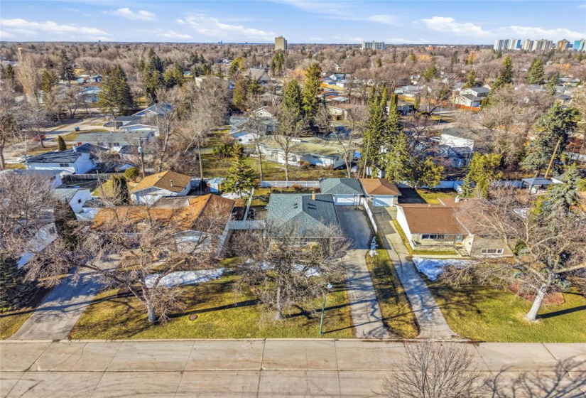 15 Thackeray, 3 Bedrooms Bedrooms, 9 Rooms Rooms,2 BathroomsBathrooms,Residential,For Sale,Thackeray