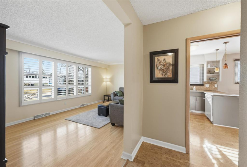 15 Thackeray, 3 Bedrooms Bedrooms, 9 Rooms Rooms,2 BathroomsBathrooms,Residential,For Sale,Thackeray