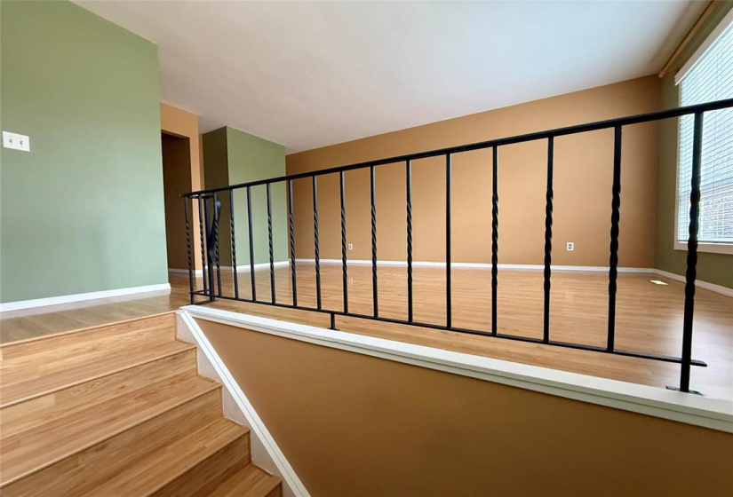 20 Whiteway, 2 Bedrooms Bedrooms, 5 Rooms Rooms,1 BathroomBathrooms,Residential,For Sale,Whiteway