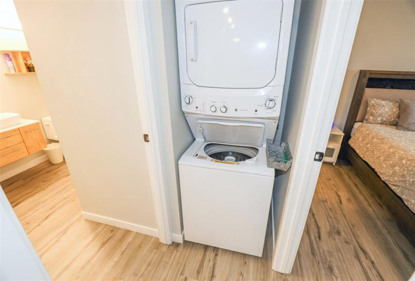 173 Victor Lewis, 2 Bedrooms Bedrooms, 7 Rooms Rooms,1 BathroomBathrooms,Condominium,For Sale,Victor Lewis