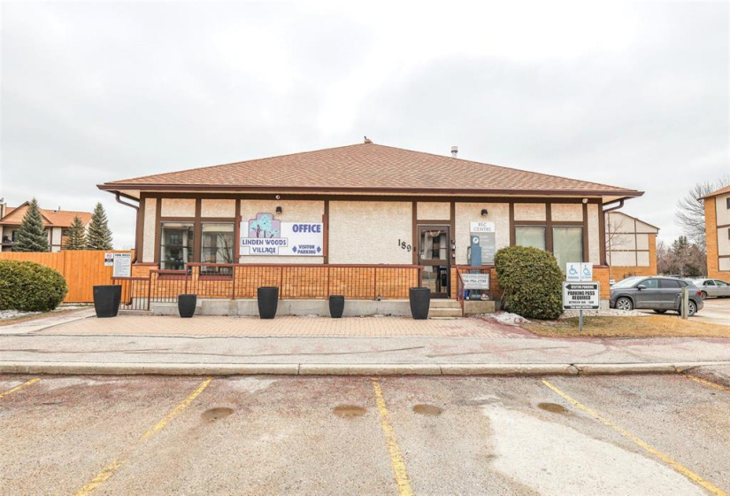 173 Victor Lewis, 2 Bedrooms Bedrooms, 7 Rooms Rooms,1 BathroomBathrooms,Condominium,For Sale,Victor Lewis